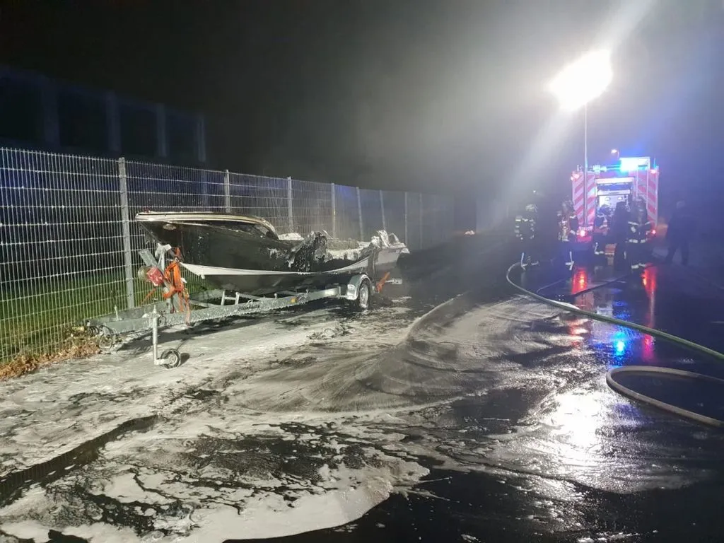 motorbootgelnh1.jpg