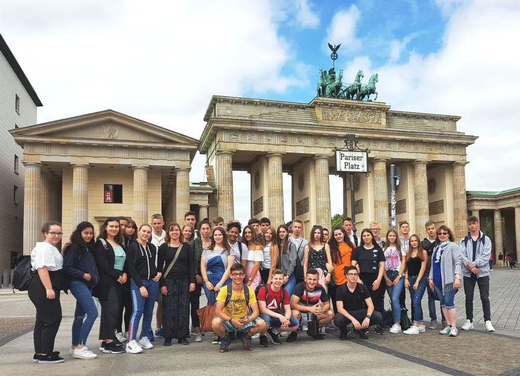 berlinfahrthola.jpg