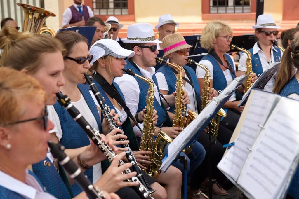 meerhokzbonifest2.jpg