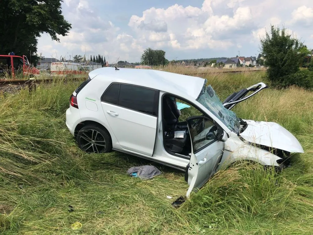 unfallbahnueberg.jpg