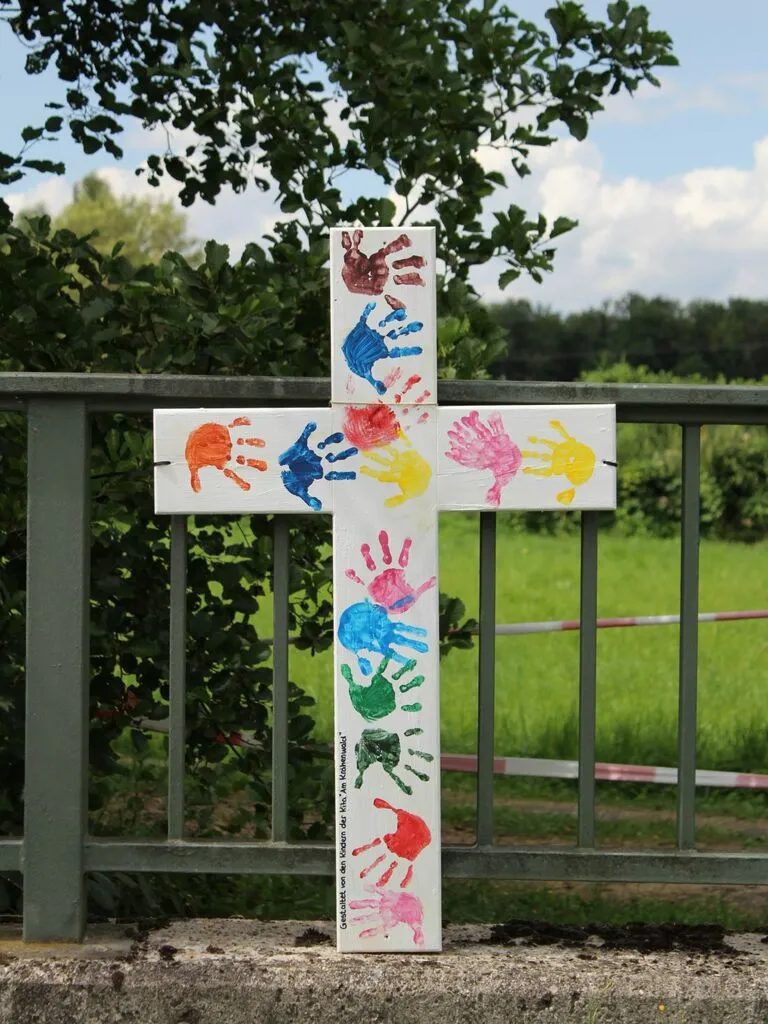 brueckenkreuzhassel2.jpg