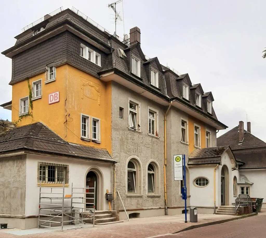 bahnhgruennidderau4.jpg