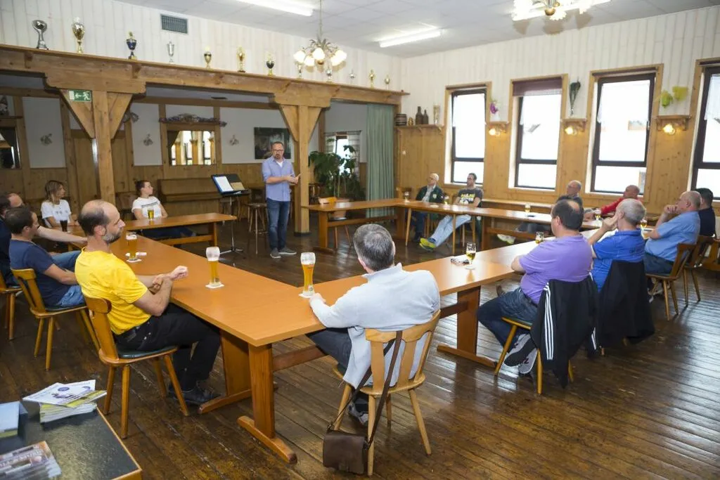 meetingsportvereinschmitt.jpg