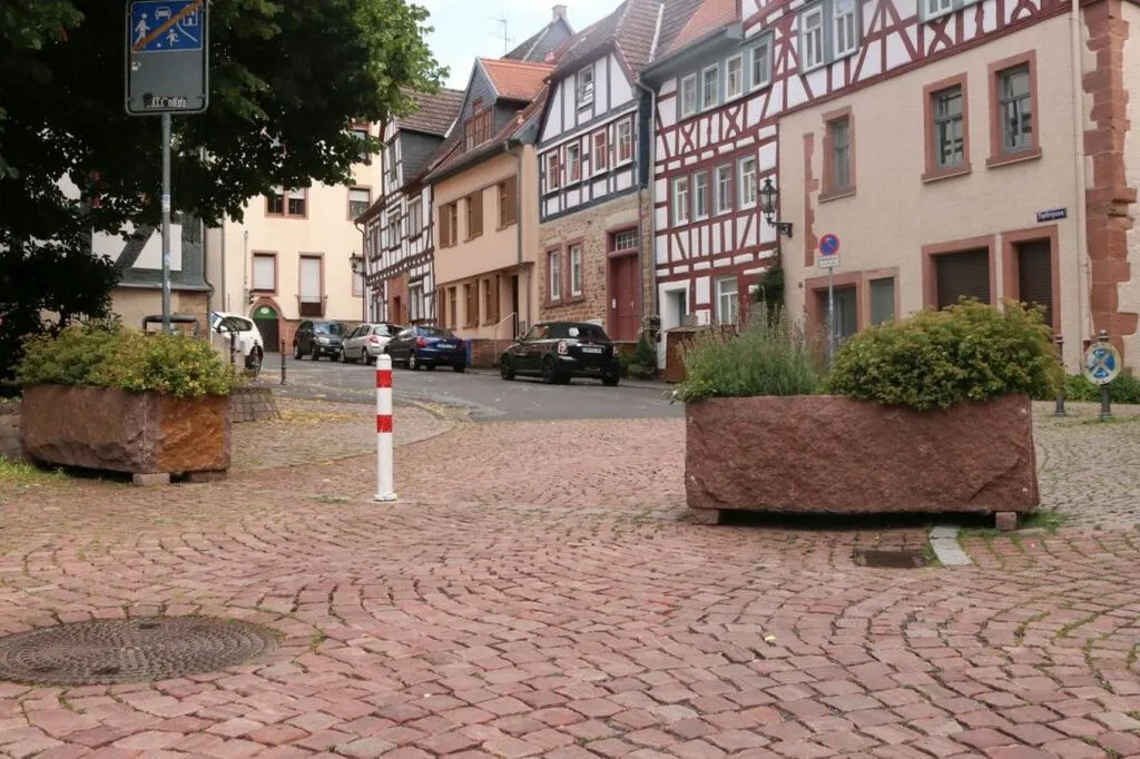 neueverkehrsoberm.jpg