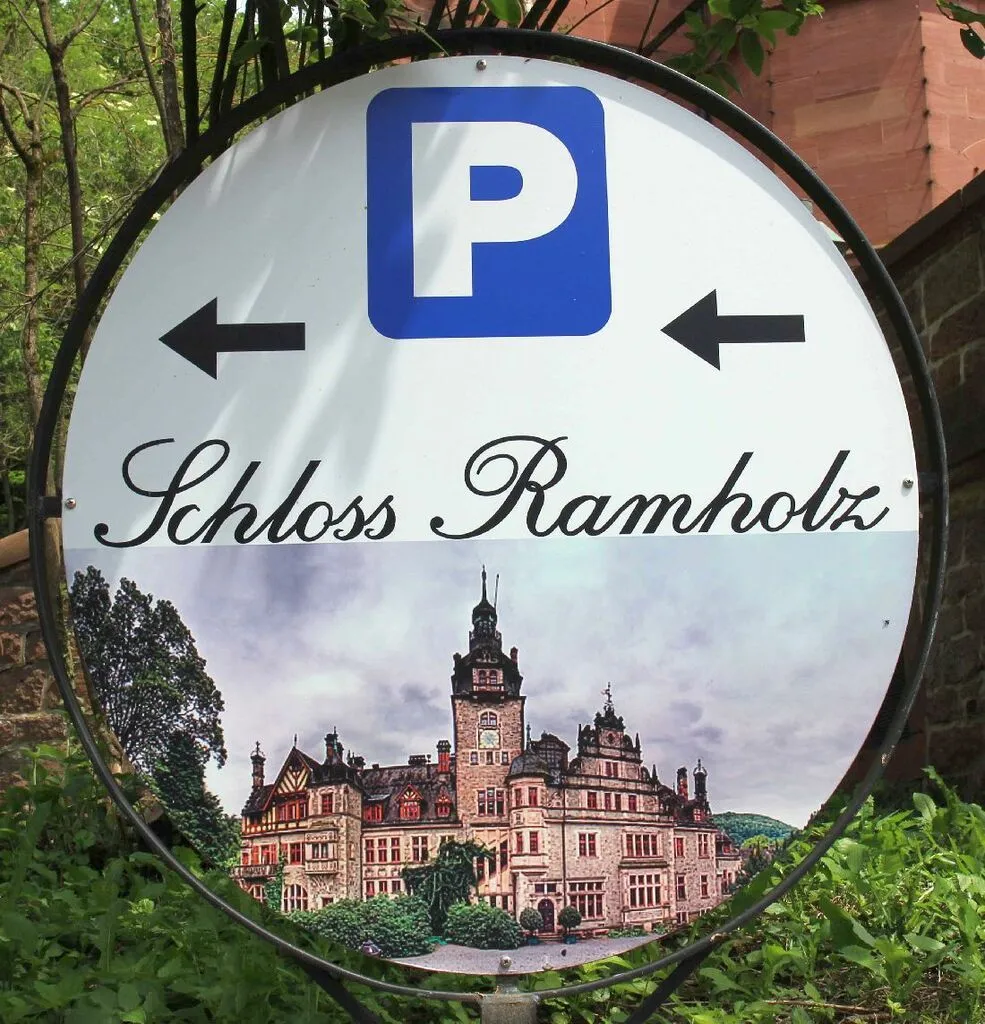 schlossramho1.jpg