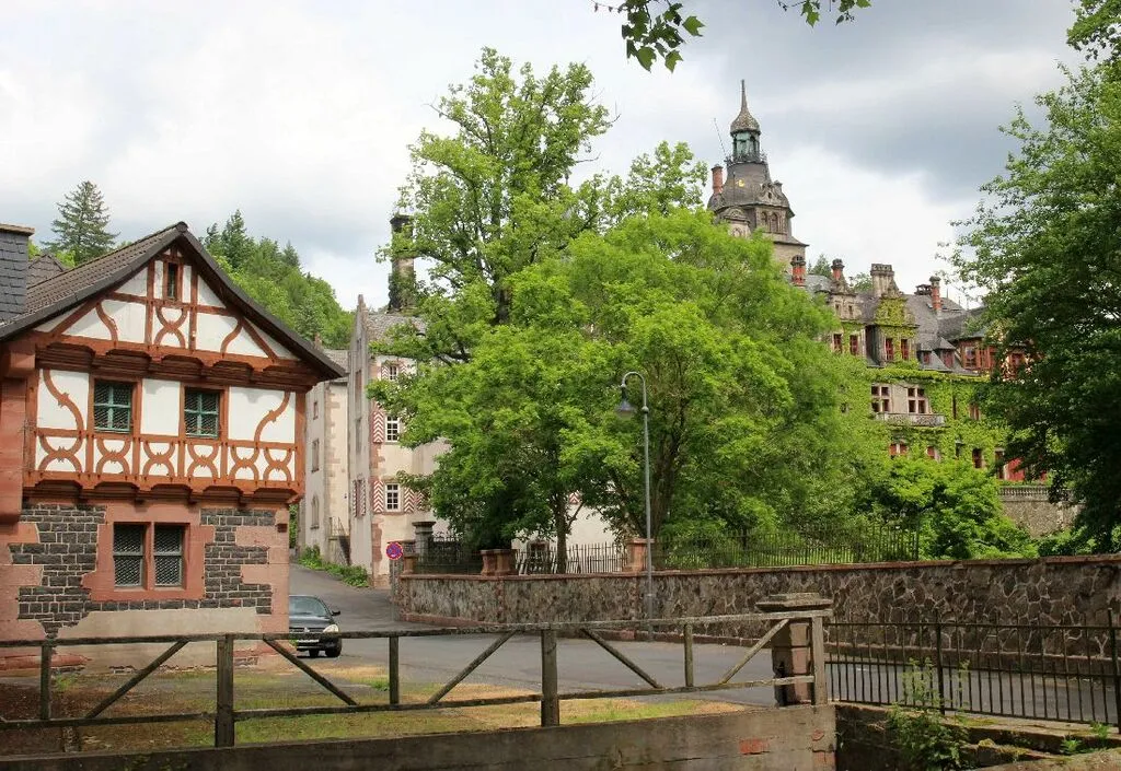 schlossramho11.jpg