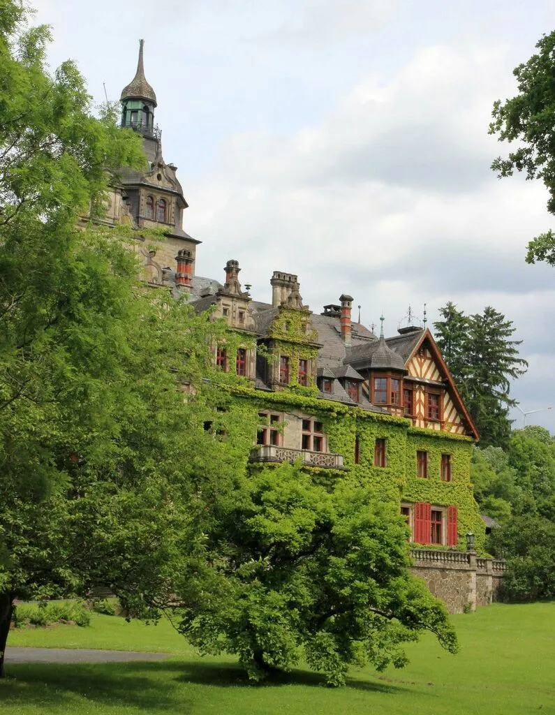 schlossramho3.jpg