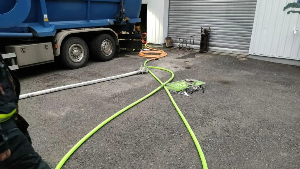 ffwwestgewerbehailer3.jpg