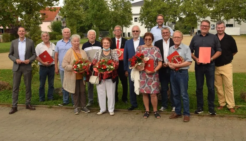 spdjubisselb_az.jpg