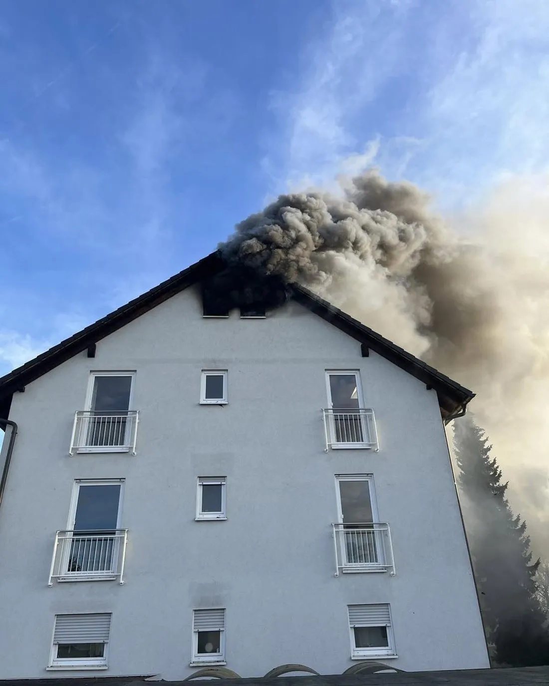dachstuhlbrandmaintadoeni az