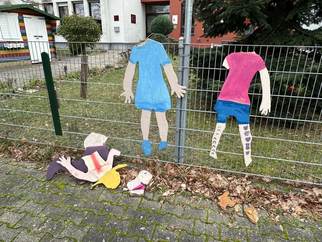 kitasachbeschnhlau az2