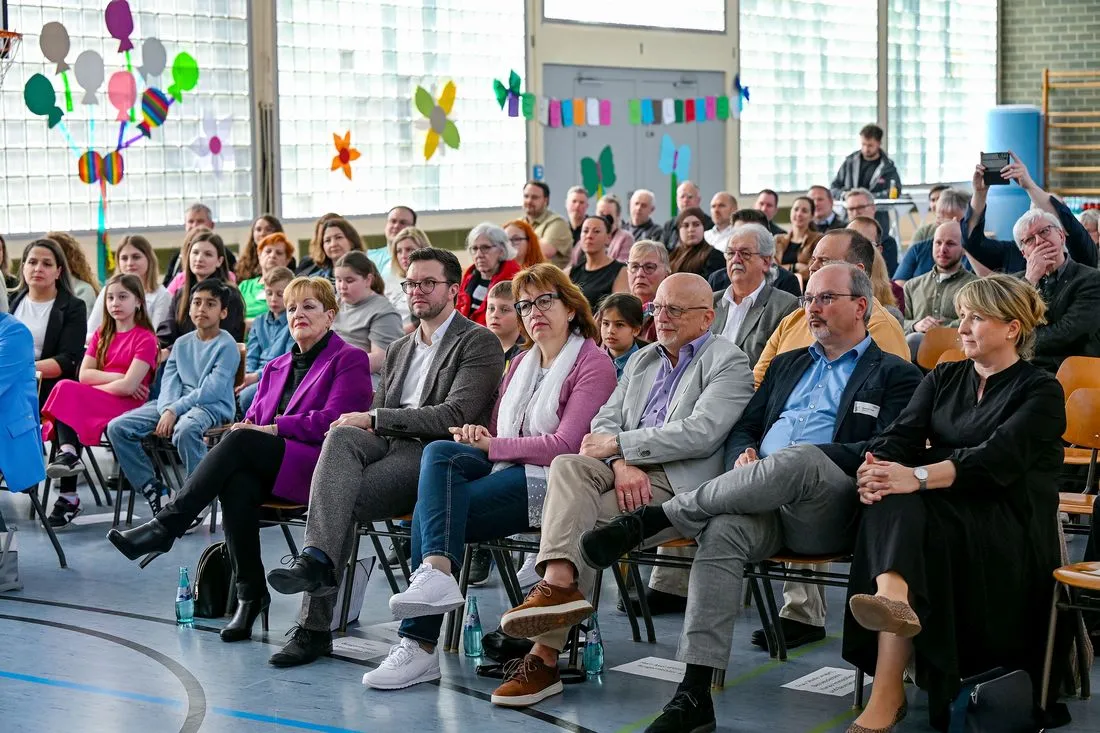 neuetuempeschulehu az4