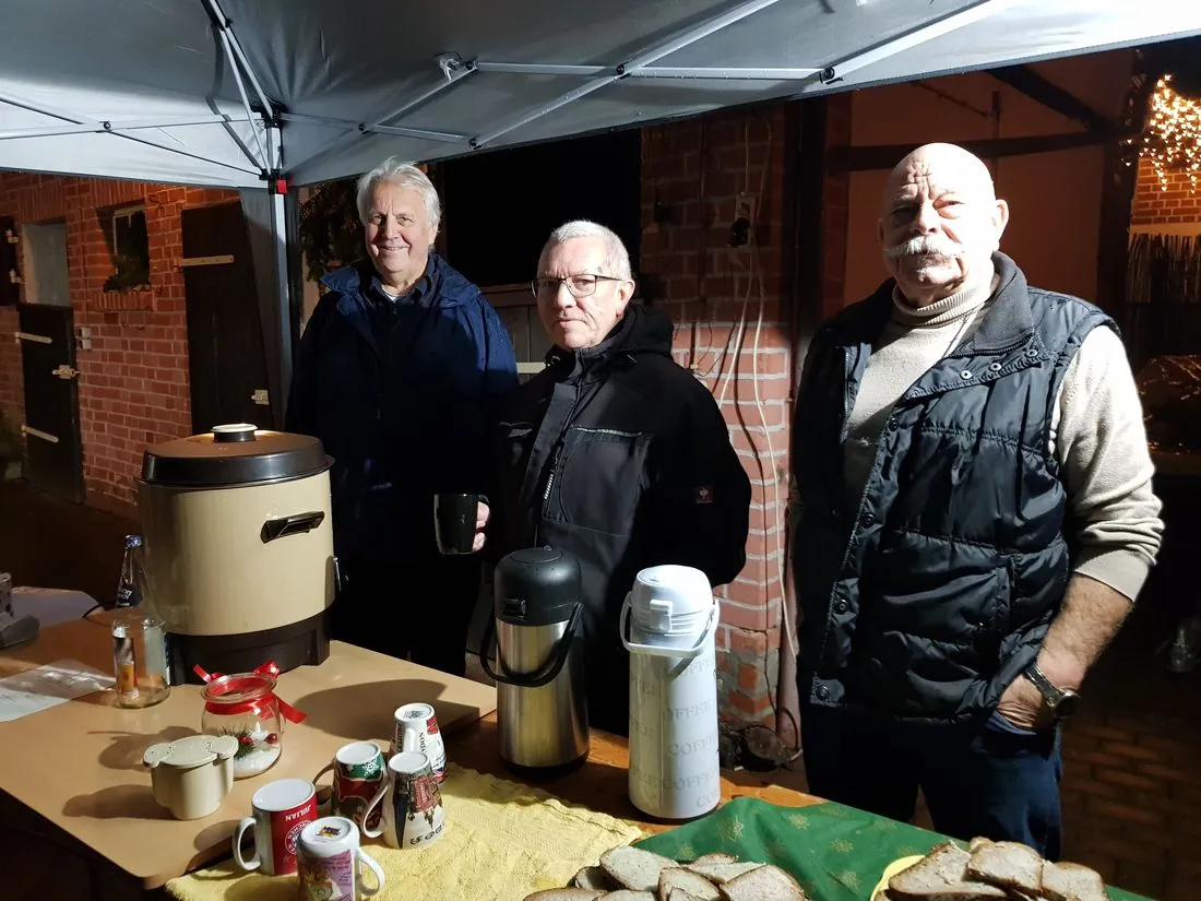 Herzsportgruppe Gelnhausen beim Lebendigen Adventskalender in Mittel-Gründau