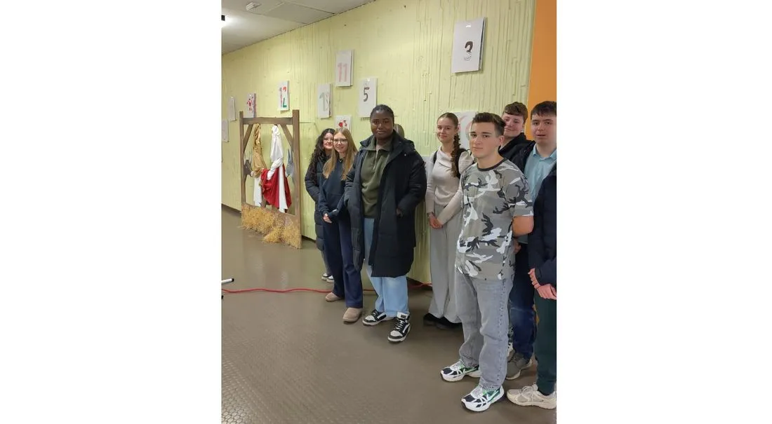 Lindenauschule zeigt kreativen Adventskalender zum Thema Frieden