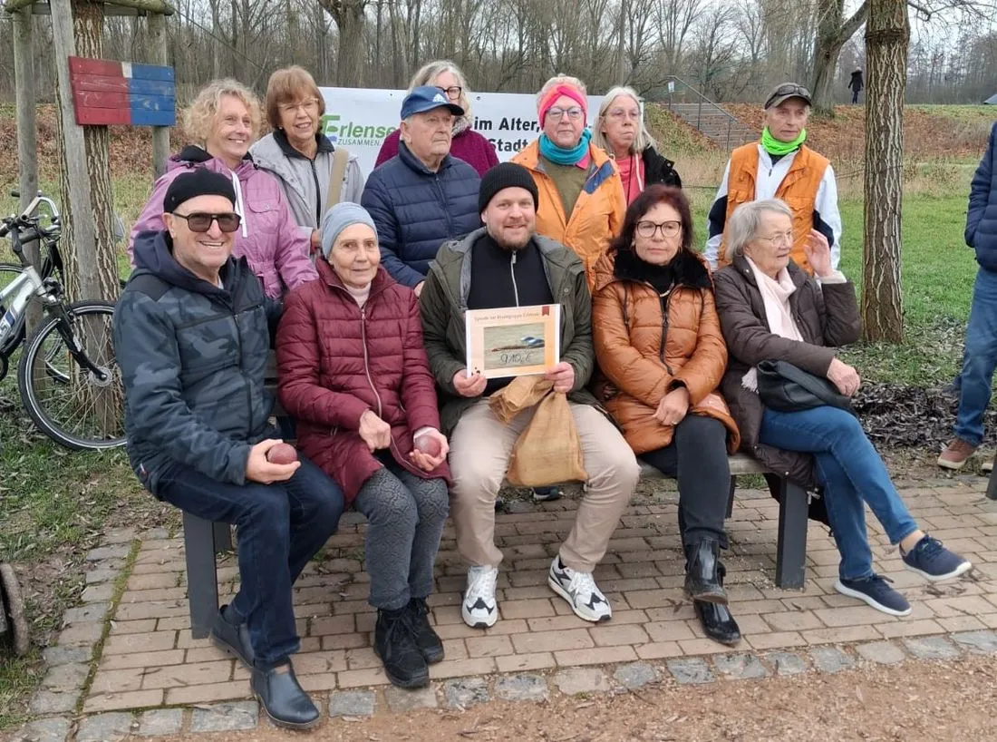 Senioren-Boulegruppe übergibt Spende an Franziskushaus