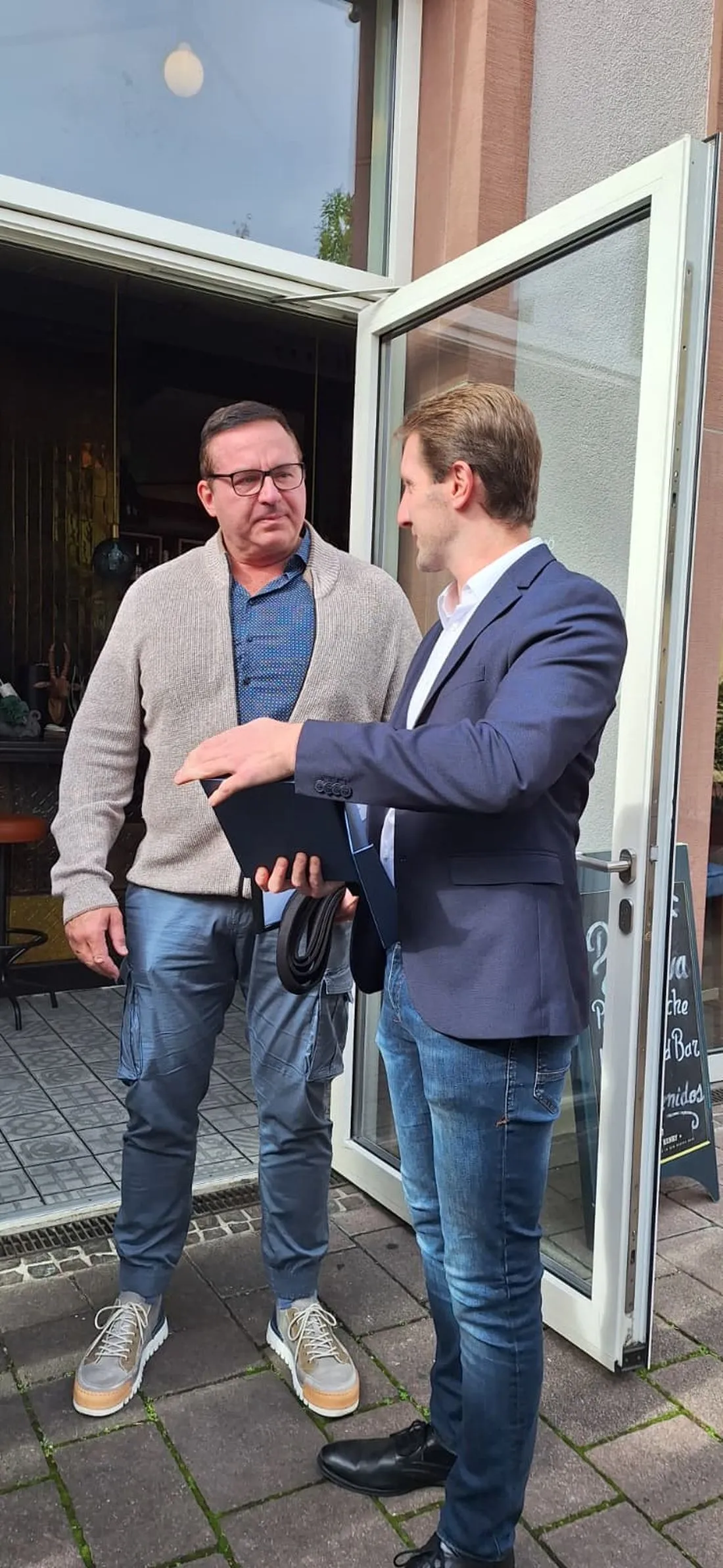 gottwaldanbe az1