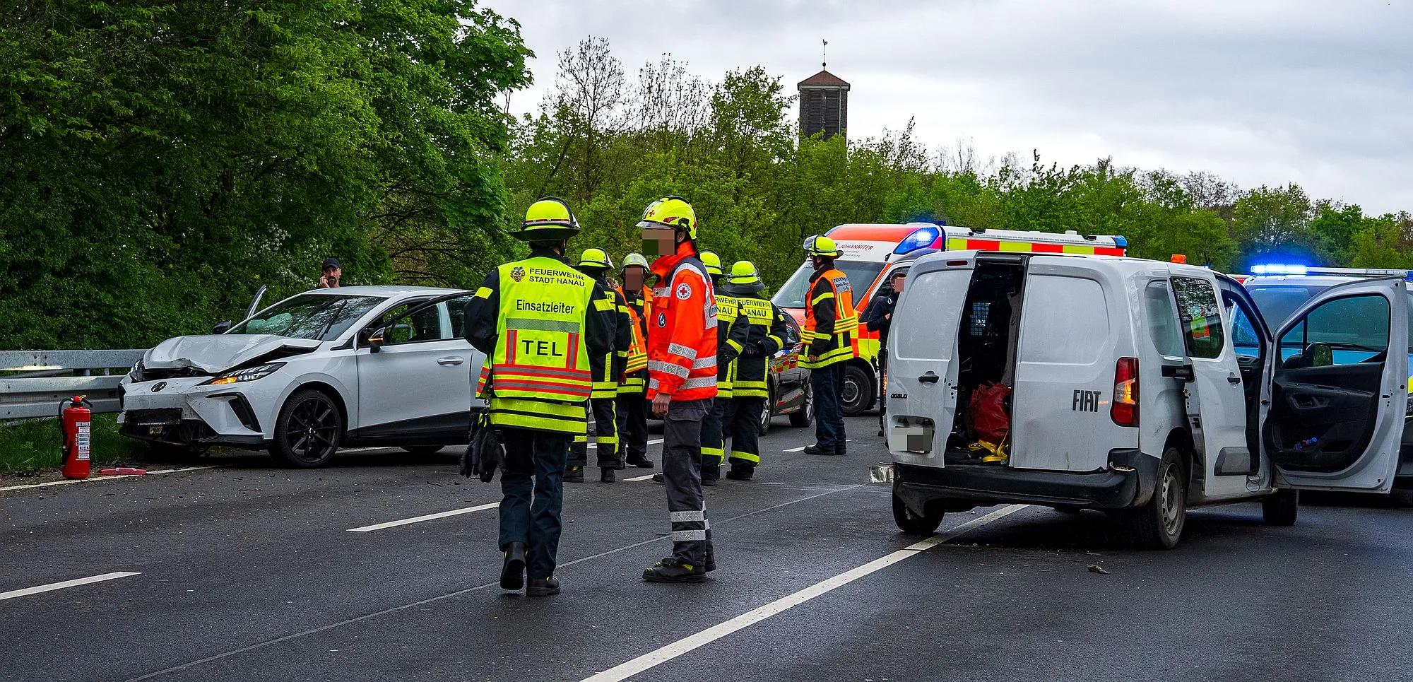 Hanau: Vier Verletzte bei Unfall auf B 43a-Auffahrt