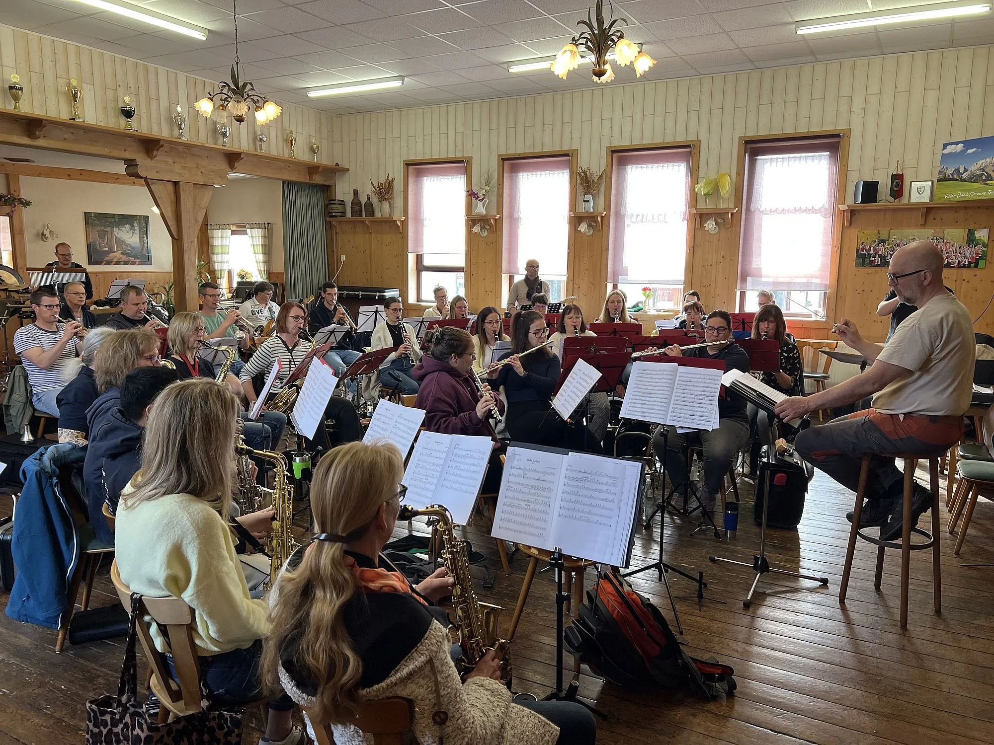 „Blasmusik rockt – von Klassik bis Pop“ beim Musikverein Kassel