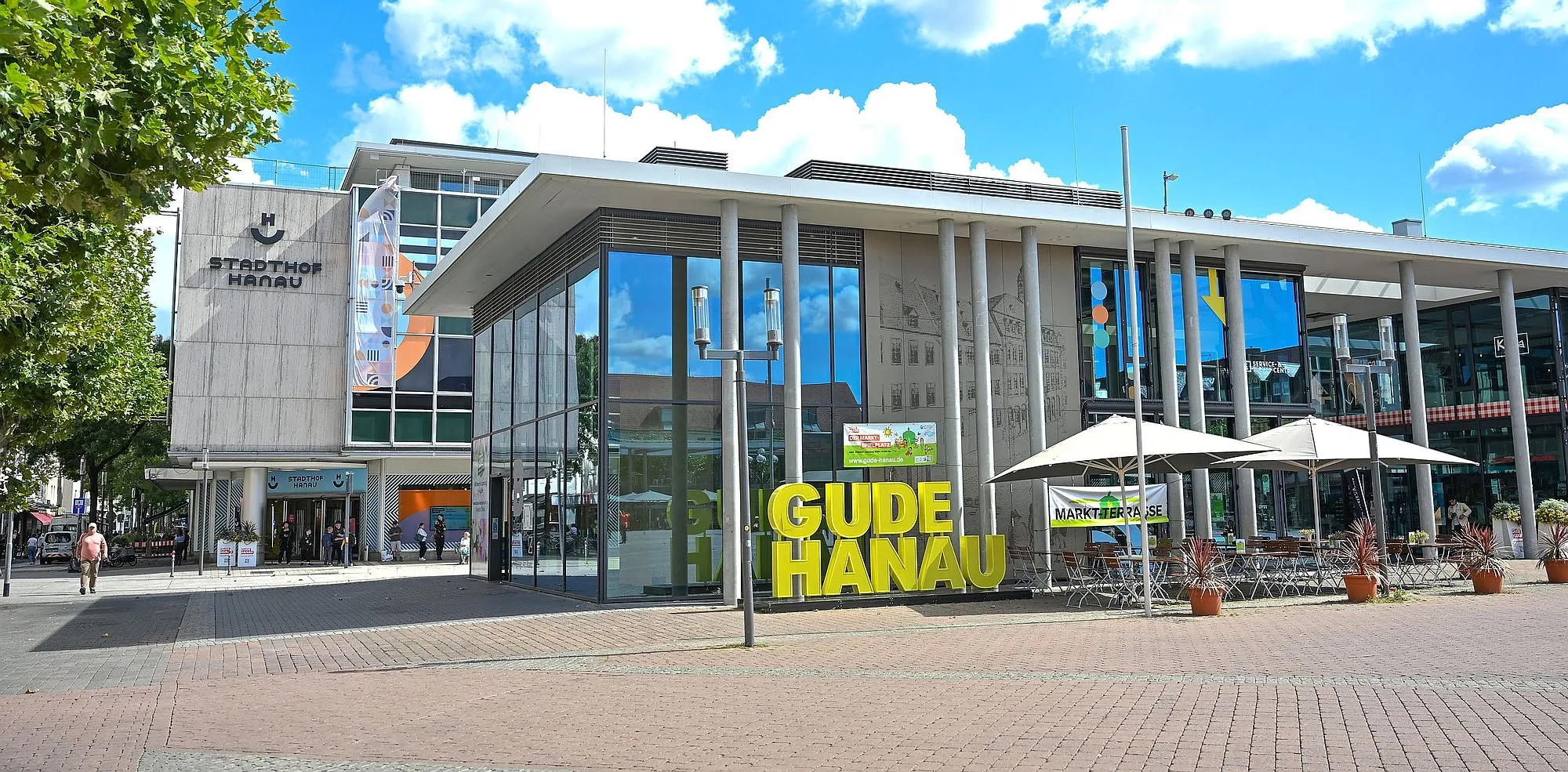 Marktplatz Hanau: Service- und Ticket-Center zieht um, Pop Up-Eiscafé kommt