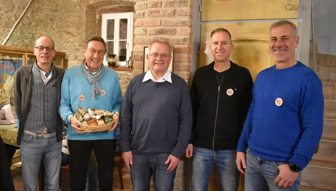 Förderkreis Steinheimer Fastnachtszug: Horst Benn zum Ehrenvorsitzenden ernannt