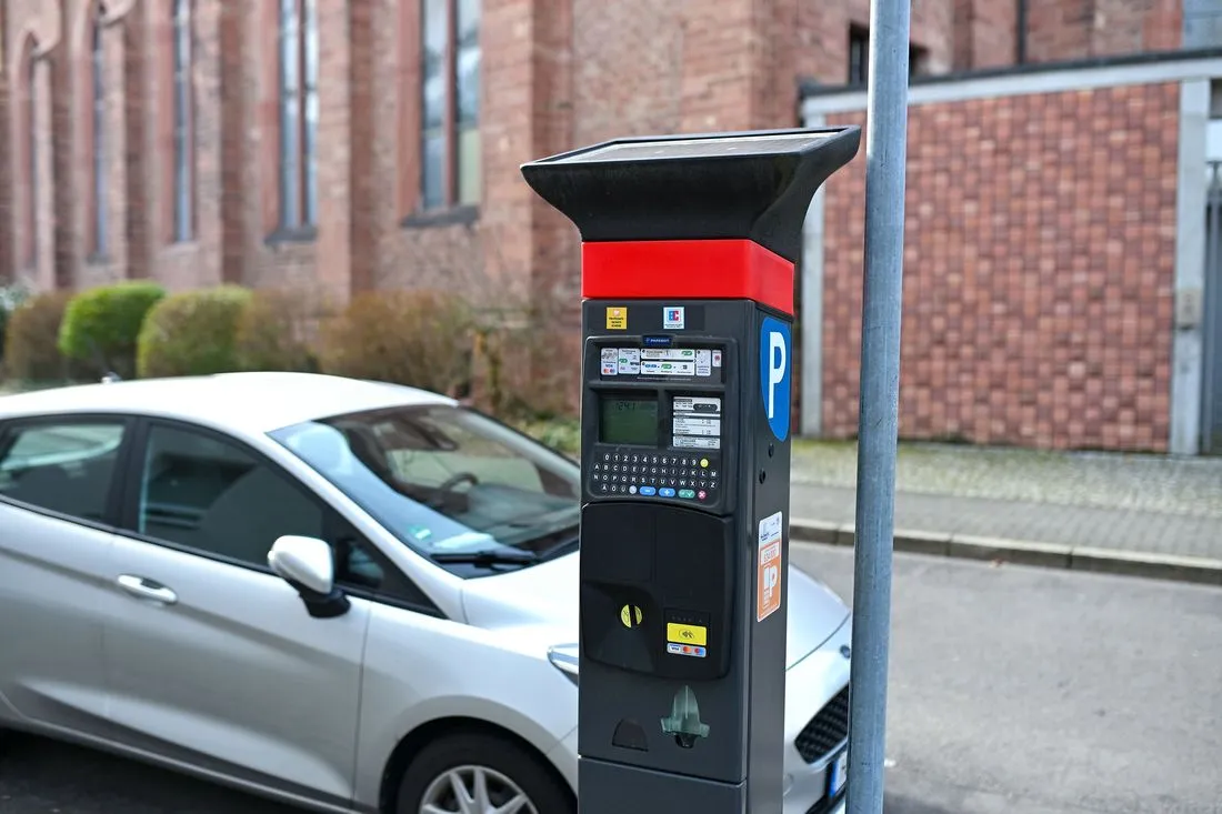 Parkscheinautomaten in Hanau auf Kennzeicheneingabe umgerüstet