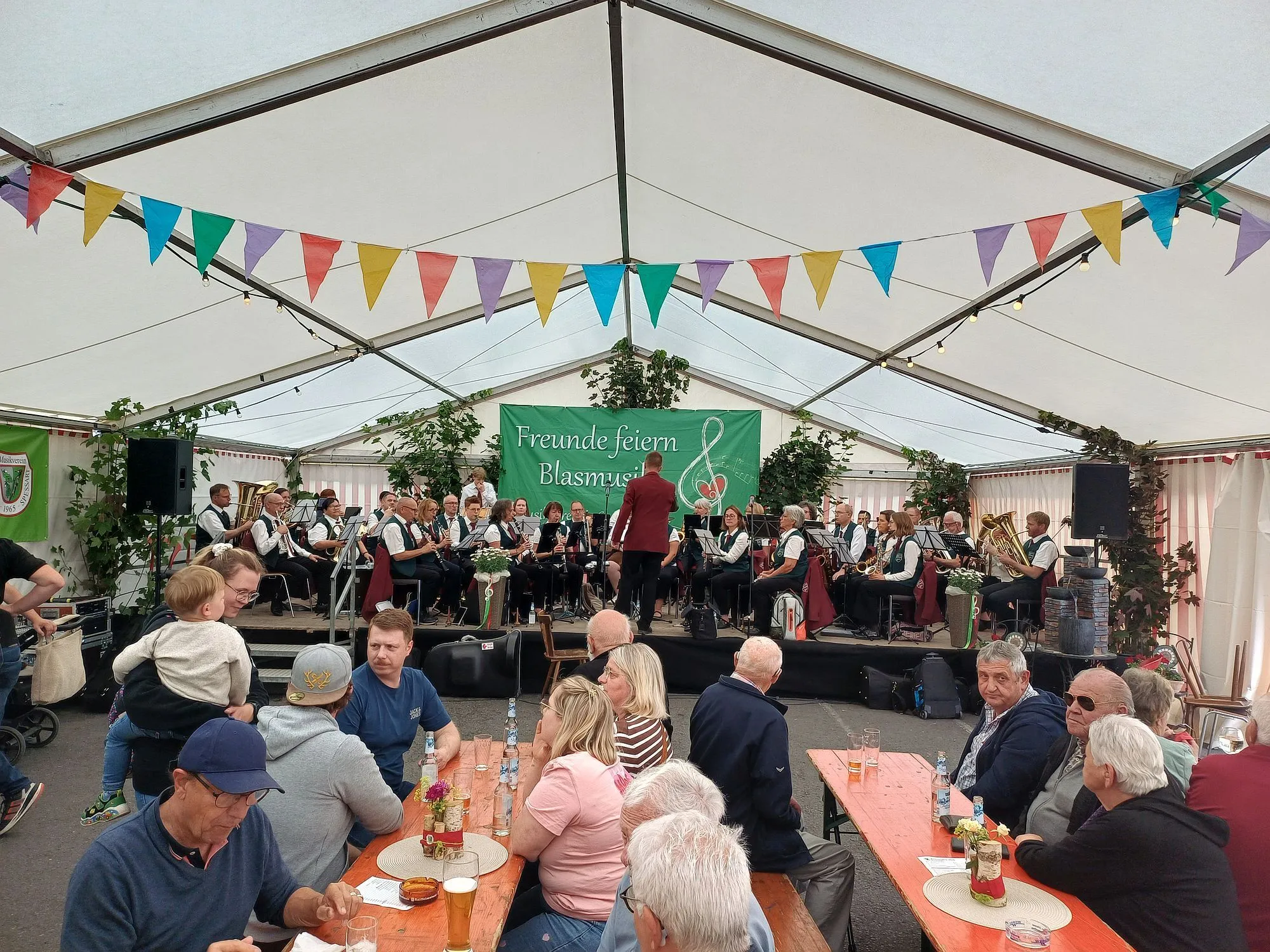 ortswechselbrunnenfest az