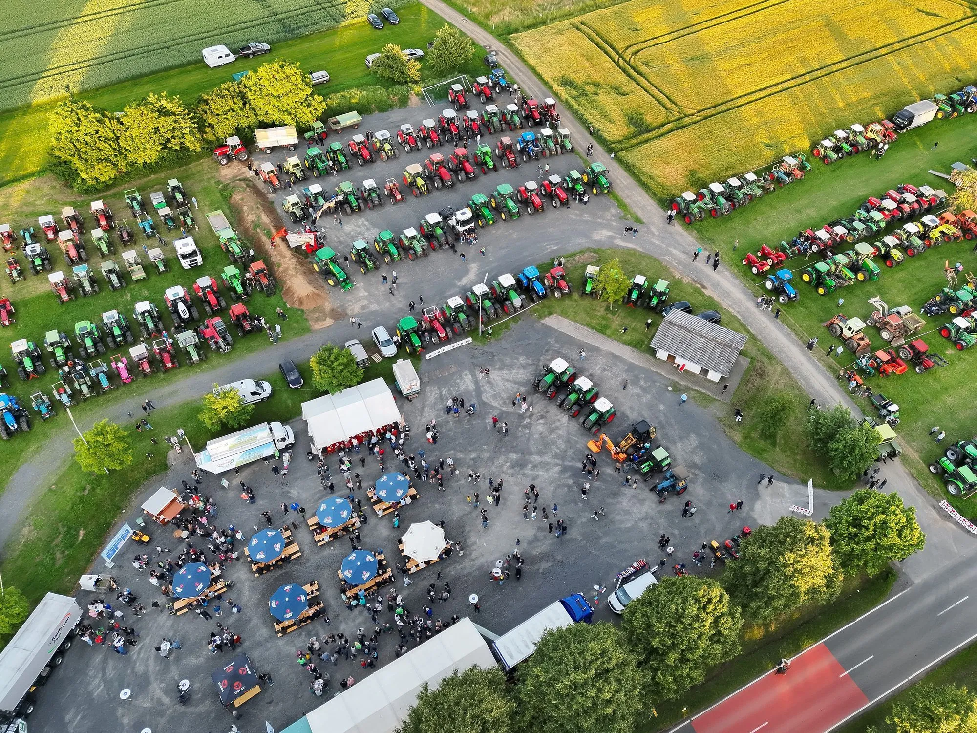 Landwirtschaft präsentiert: Traktorkerb in Leisenwald