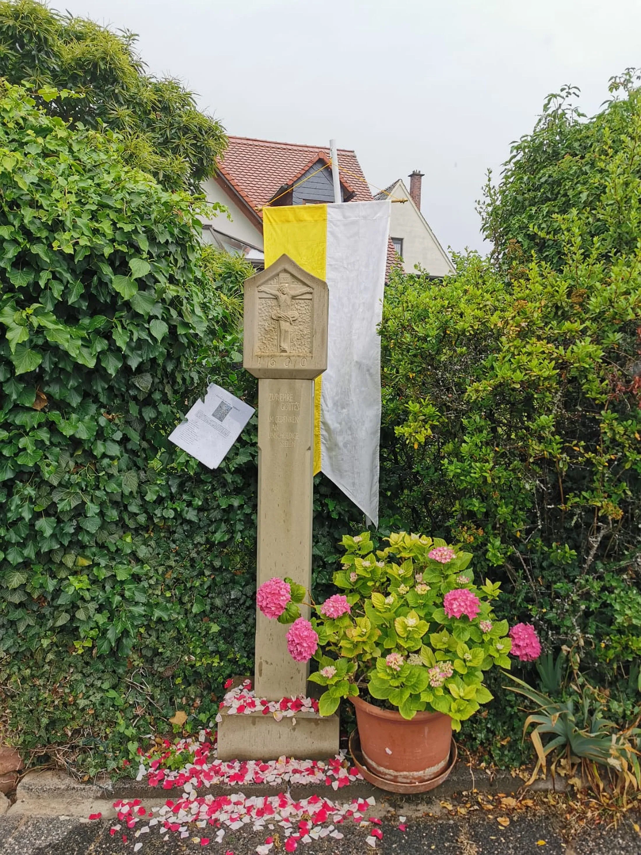 Museum Großkrotzenburg: Christliche Gedenksteine in Feld und Flur