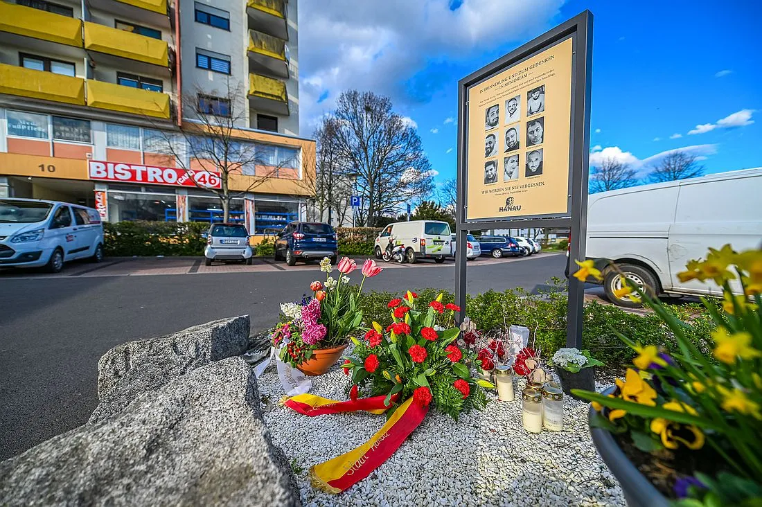 Stadt Hanau erinnert an die Opfer terroristischer Gewalt