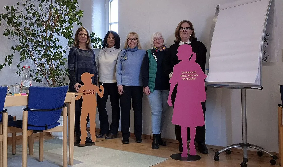 Lions Club Hanau Schloss Philippsruhe spendet 2.000 Euro an Lawine e.V.