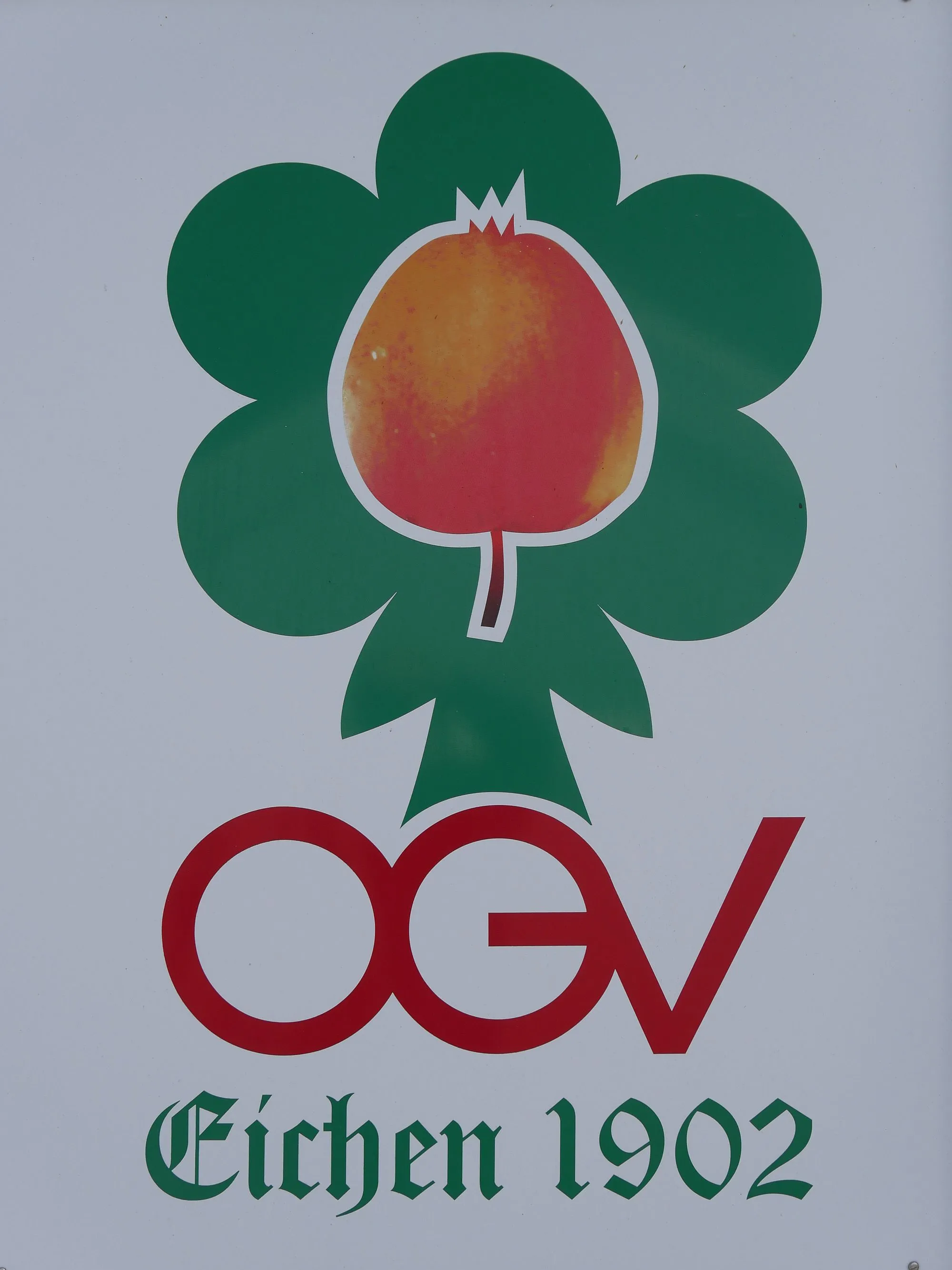 Rosenschnittkurs des OGV Eichen bei kaltem und windigem Wetter gut besucht