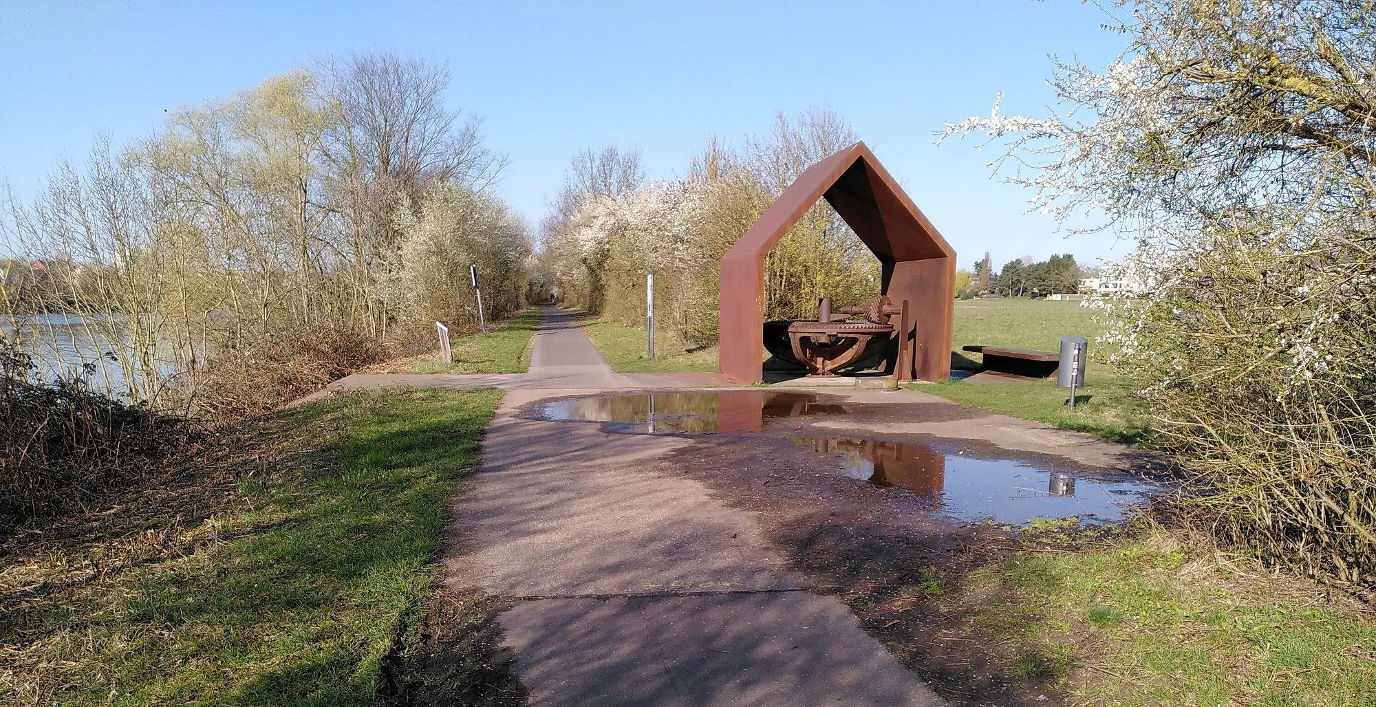 Sperrung des Mainufer-Radweges
