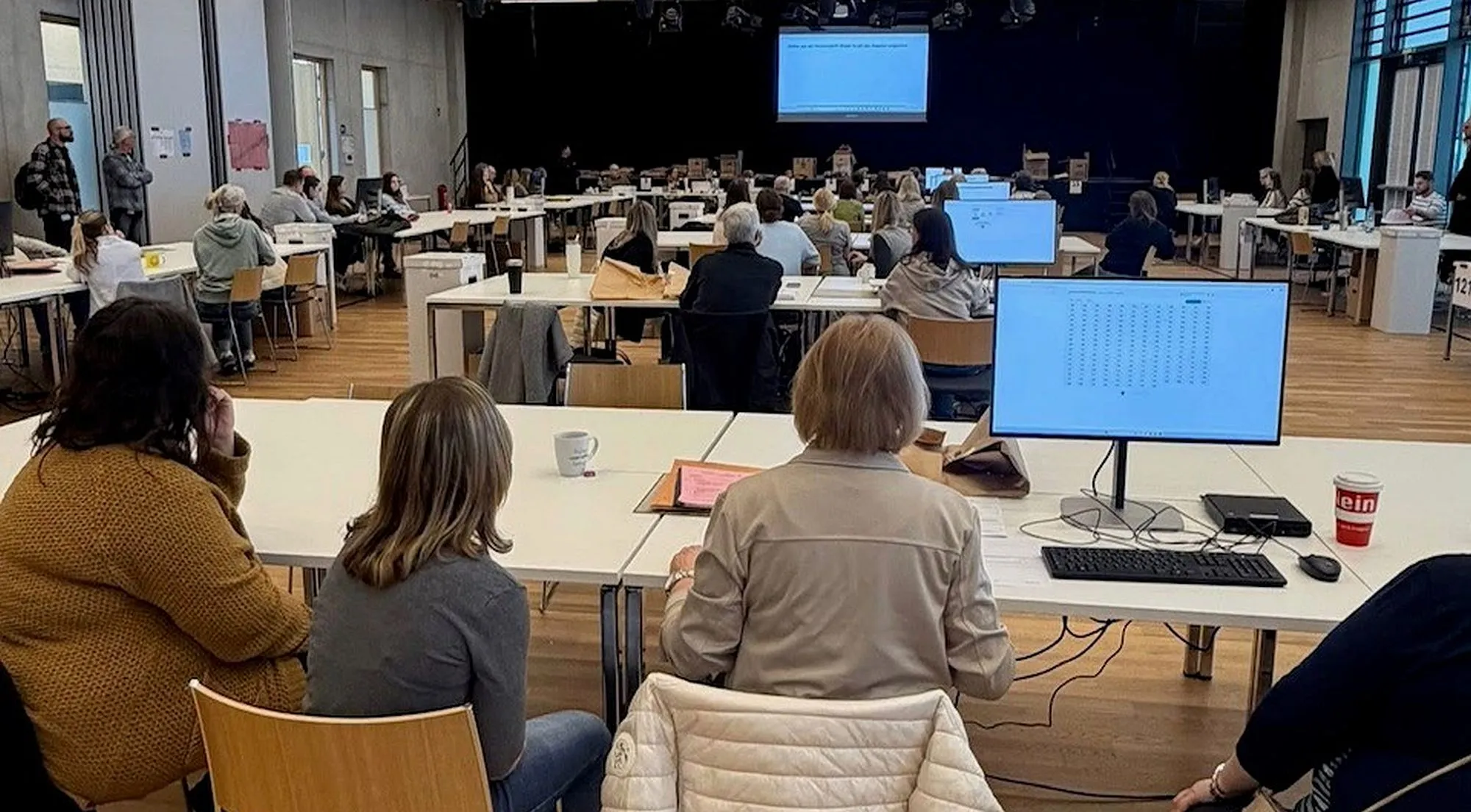 Dank an über 200 Wahlhelferinnen und Wahlhelfer