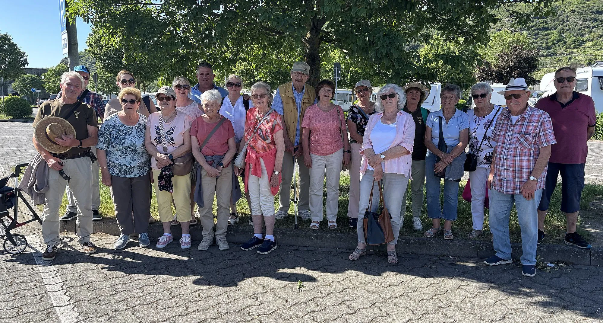Ausflug des Heimat- und Geschichtsvereins zum Kaltwassergeysir nach Andernach