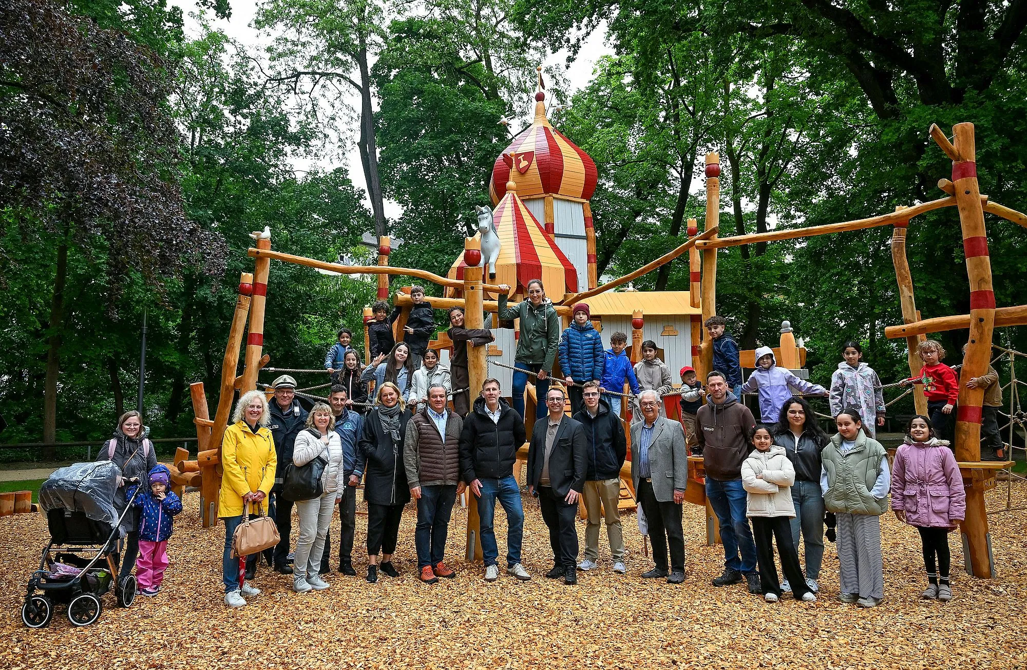 Hanau: Spielplatz im Schlossgarten für 460.000 Euro modernisiert
