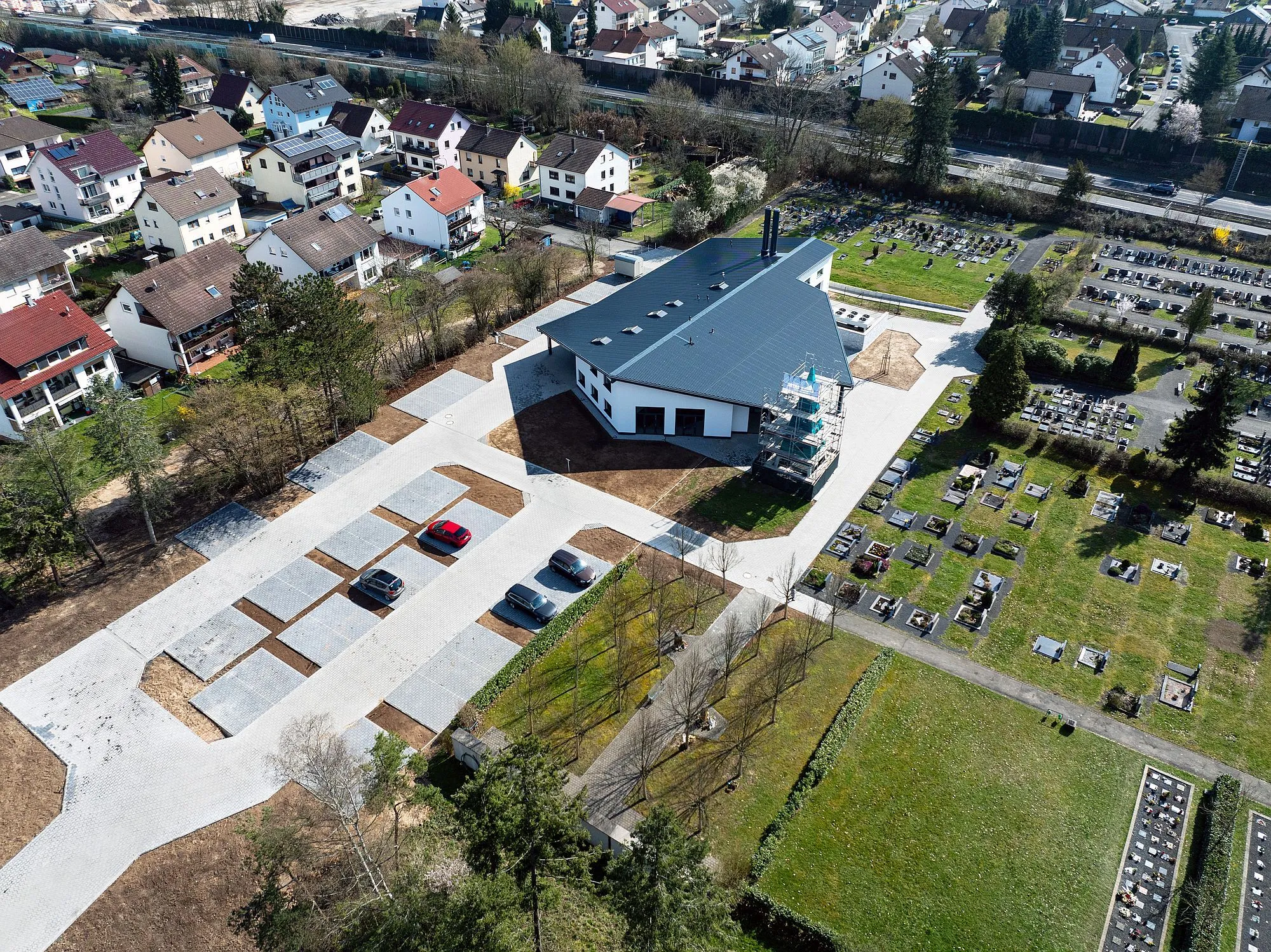 Stadt informiert über weitere Abstimmungen am Trauerzentrum