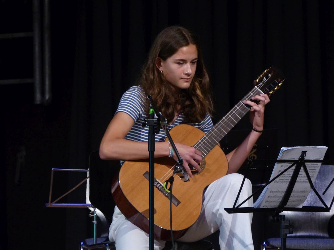 gitarrenmatschoene az1