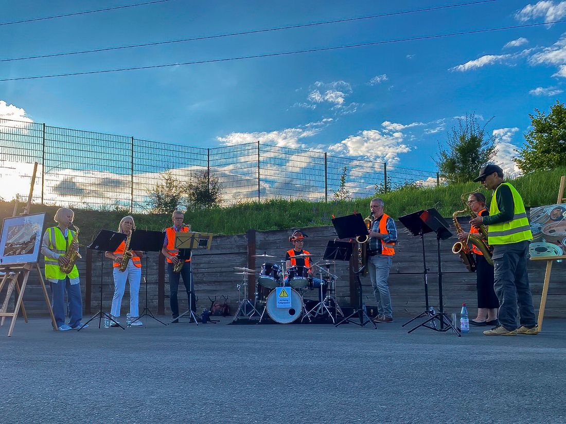 kunsmuelldpohaiu az1