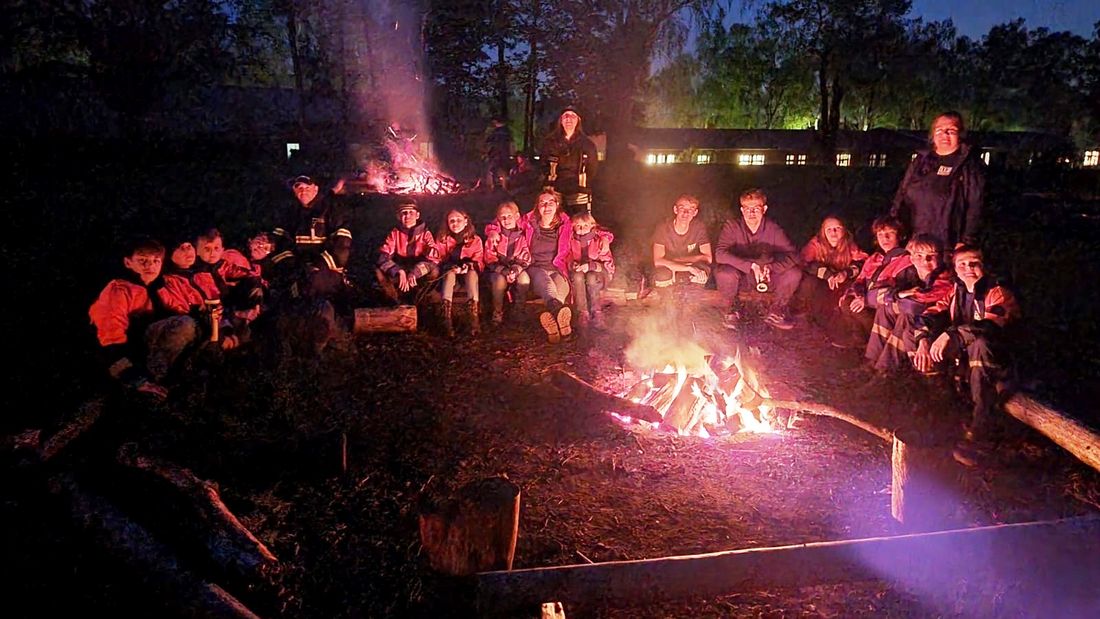 blaulichtcamphasselroth az4
