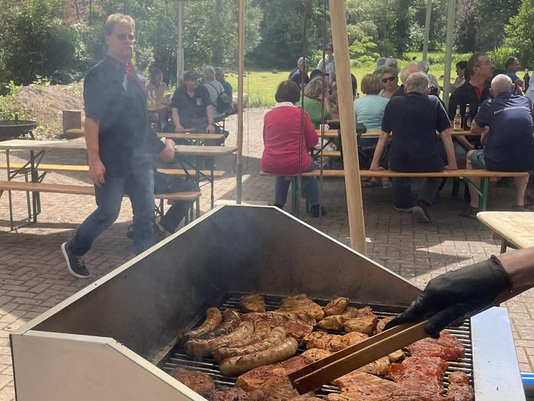 grillffwgnehren az1