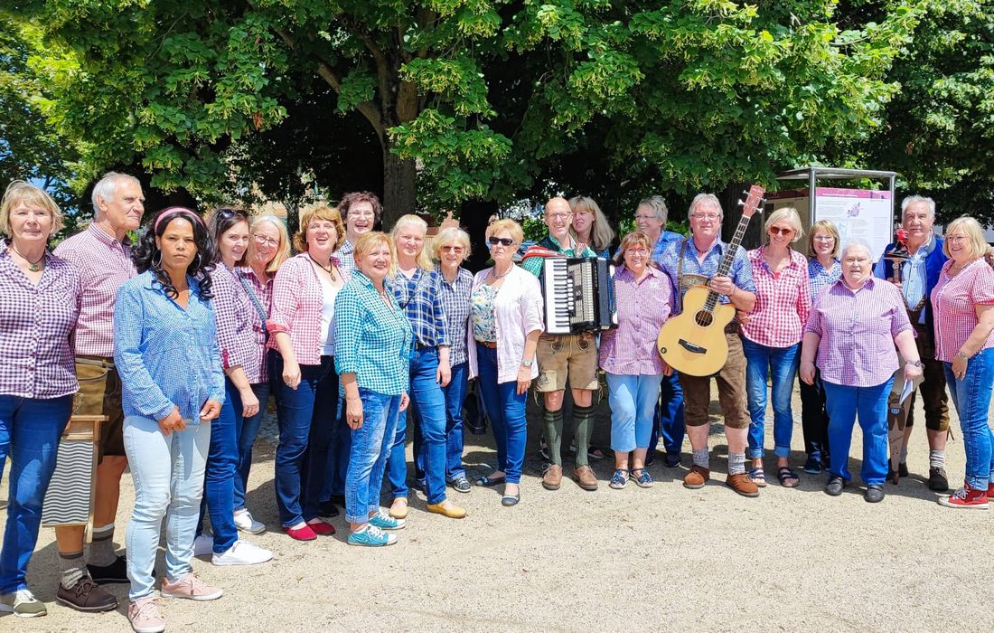 lederhosenmelodivas az4