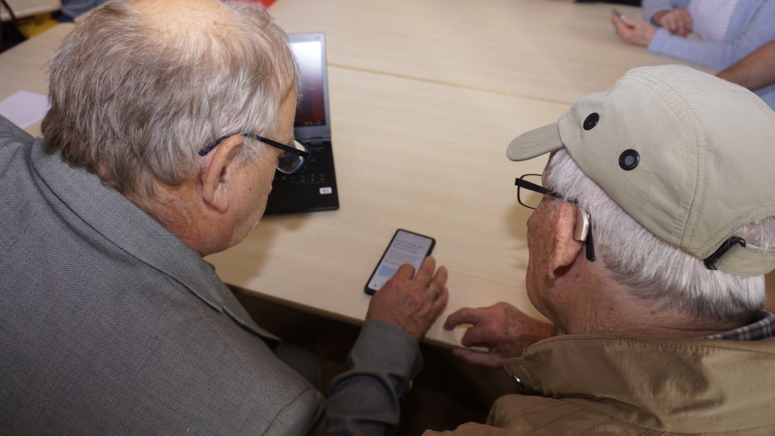 lustaufsmartphonelinsengericht az1