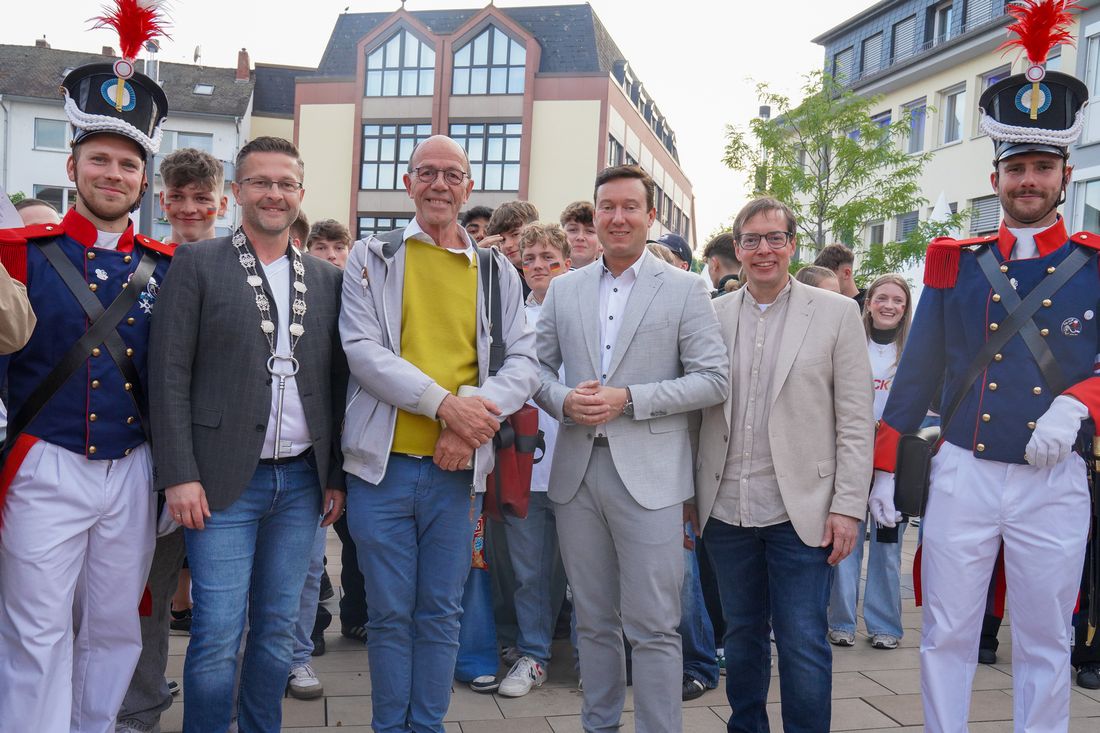 stadtplatz offen schluechtern az1
