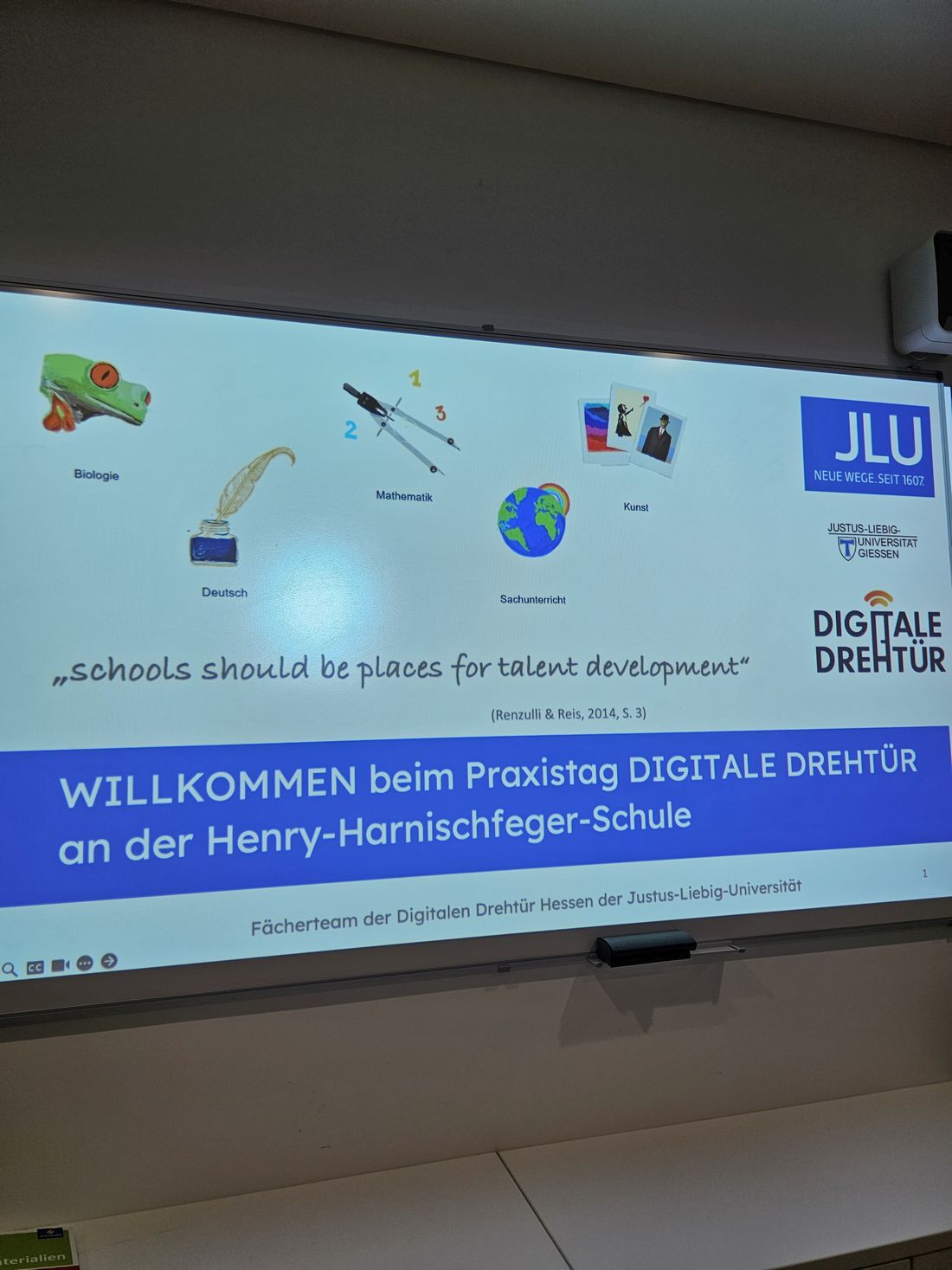 drehtuerdigital az3