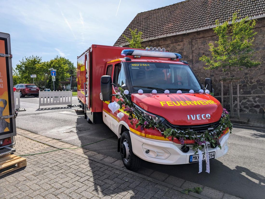 neuergeretffwneub az4