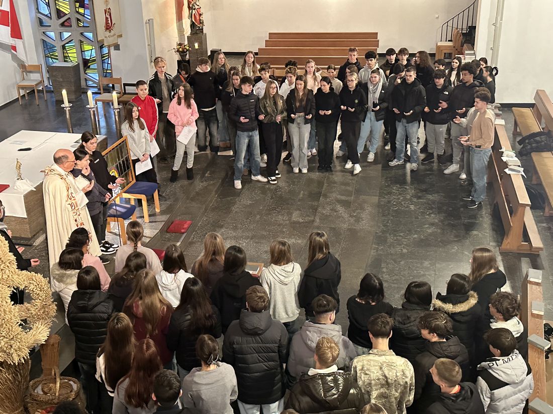 heiligemenschenschule az1