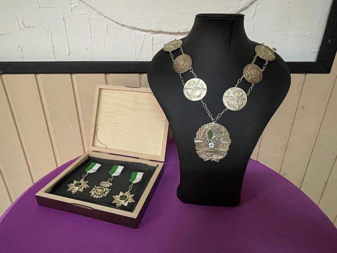 schuetzenkoenigrossuh az2