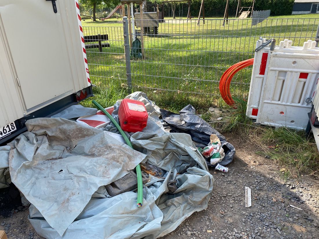 nhlauglasefaausb az4