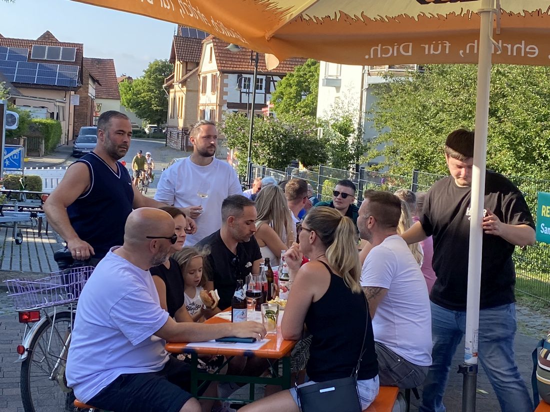 weinfesthaesseler az