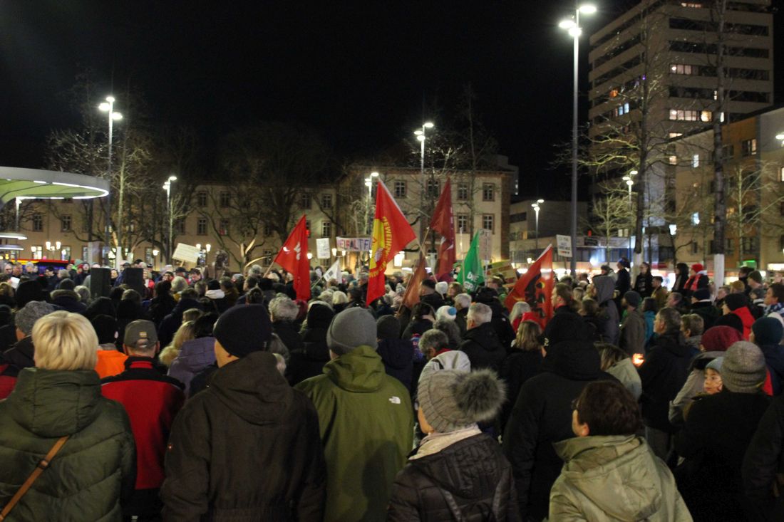 „Mahnwache“ gegen CDU-Asylpolitik in Hanau